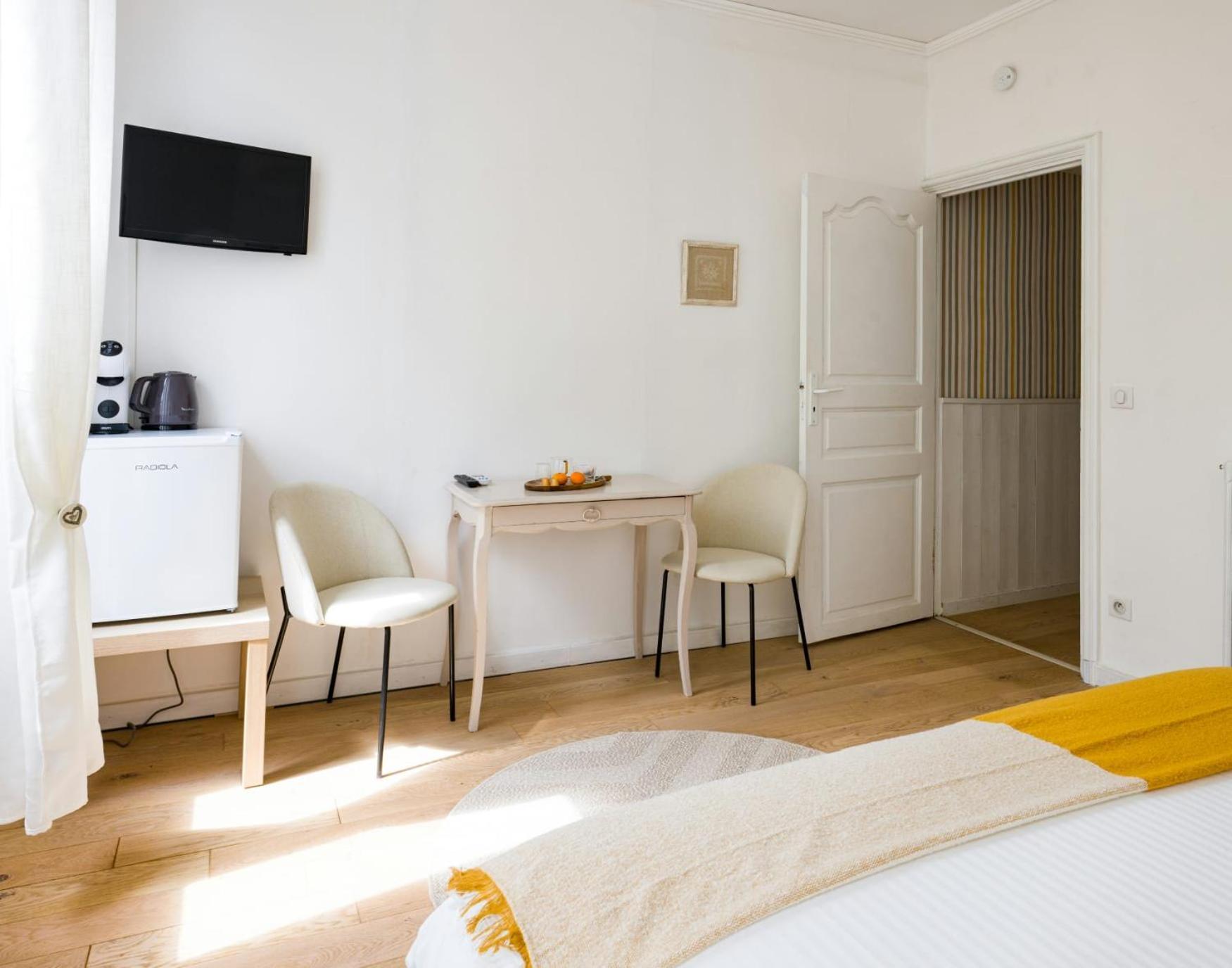Les Chambres De Reseau Louisanne Saint-Rémy-de-Provence エクステリア 写真